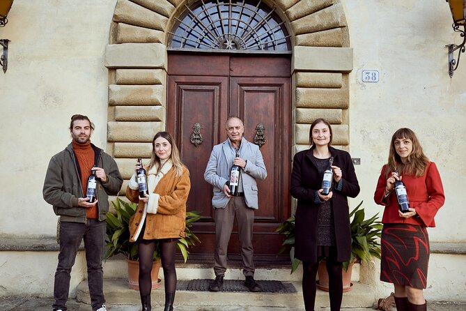 Tour through the vineyards and wine and olive oil tasting in Tuscany - The vineyard walk is the best outdoor moment
