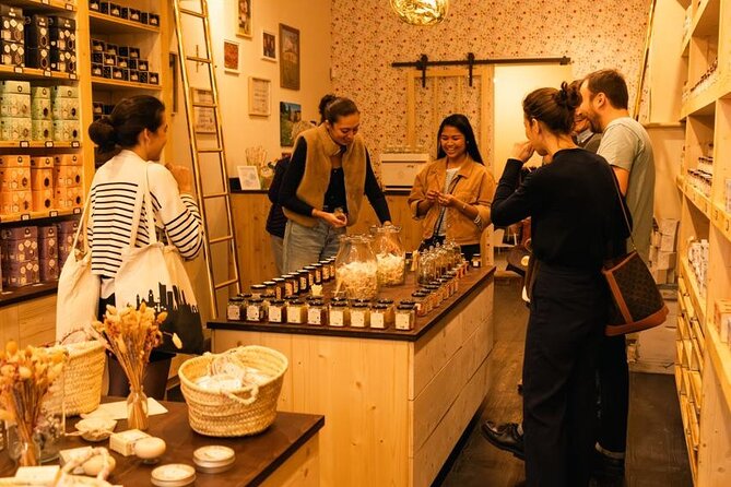Traditional Gourmet Food & Wine Tour in Bordeaux - Starting at Pey-Berland with Bordeaux’s signature pastry