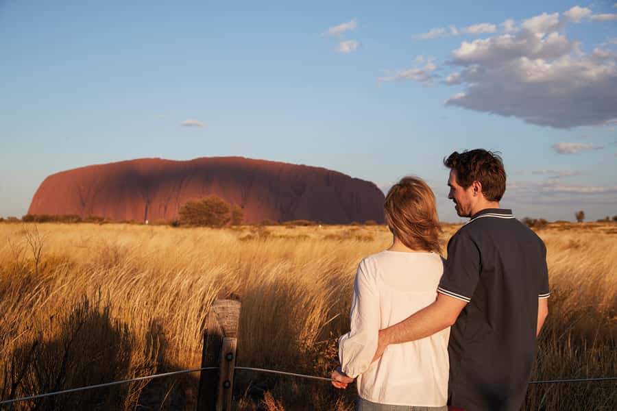 Uluru: Sacred Sites & Sunset Tour with Wine & Cheeseboard - Who should book this tour?