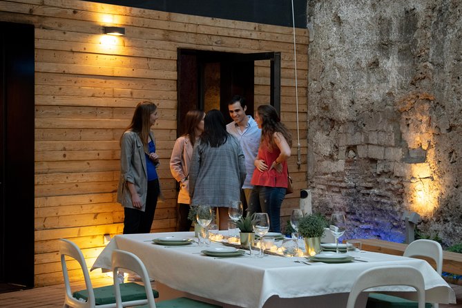 Valencia Old Town Tour with Wine & Tapas in 11th Century Historic Monument - Plaza de la Reina and Valencia’s old civic center