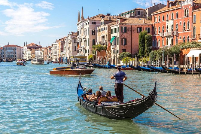Venice Like a Local: Food, Wine & Spritz Tour with Traghetto Ride - What makes this Venice food walk special