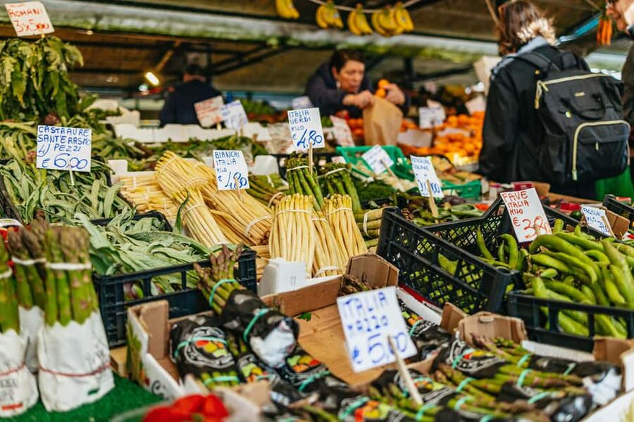 Venice: Rialto Market Food and Wine Lunchtime Tour - Key points at a glance