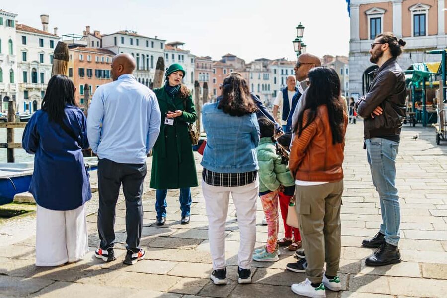 Venice: Rialto Market Food and Wine Lunchtime Tour - Marco Polo, Casanova, and the stories between stops