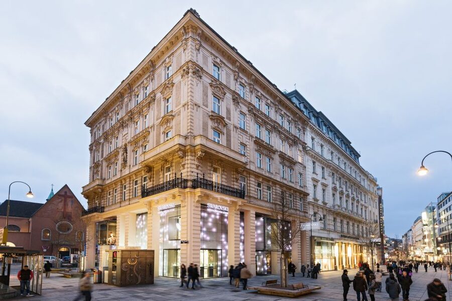 Vienna: Swarovski House Tour with Champagne & Gift - Starting on Kärntner Straße in Central Vienna