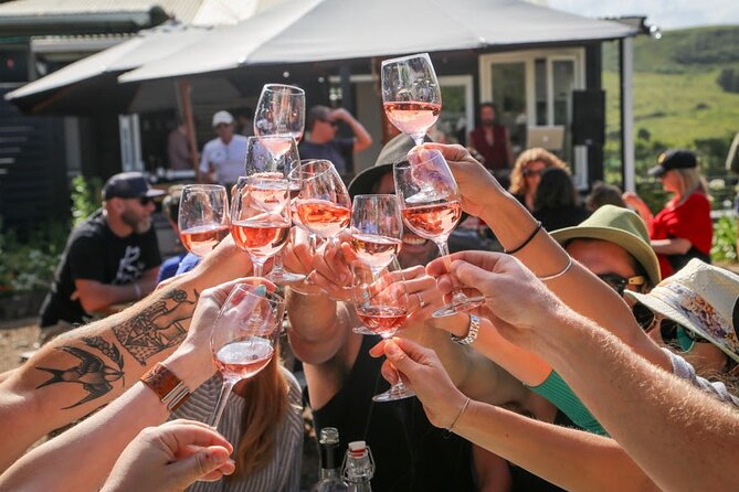 Waiheke Island Premium Wine Tour with Tastings - What the minibus ride adds