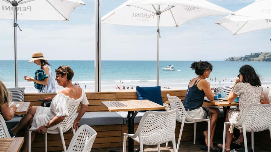 Waiheke Island: Wine Tour & Lunch at Award Winning Venue - The return to Matiatia, or a longer Waiheke evening