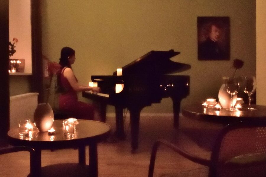 Warsaw Concert: Chopin – Painted by Candlelights with Wine - Who will enjoy this concert most?