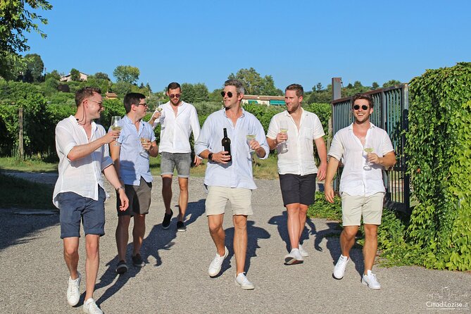 Wine and Food Tasting in the Vineyards in Lazise - Garda olive oil on toasted bread