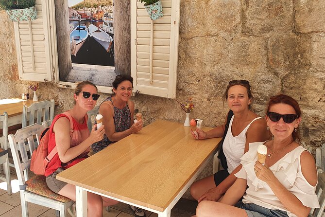 Wine, food and olive oil by PhD student - What the price includes, and what it does not
