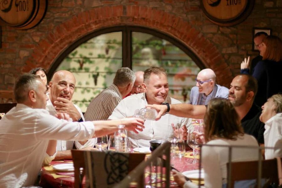 Wine Tasting Experience with Seven Types of Tuscan Wine - Entering Vino Tasting Global Srl