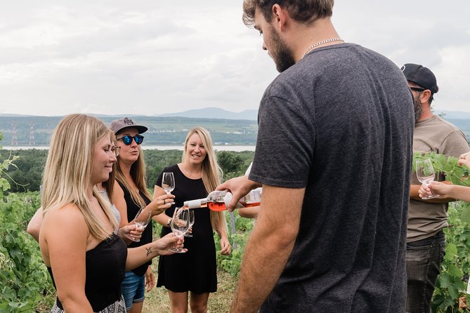 Wine Tasting on Ile d'Orleans - Guides can shape the whole afternoon