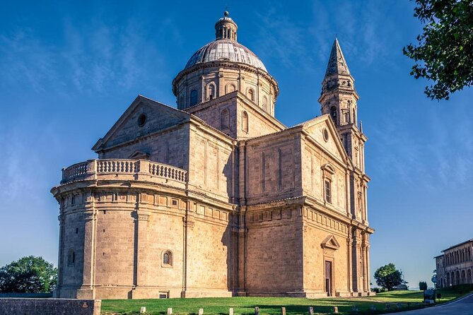 Wine Tour Ebike Experience - Rolling out from Piazza Grande to the Nobile wine route
