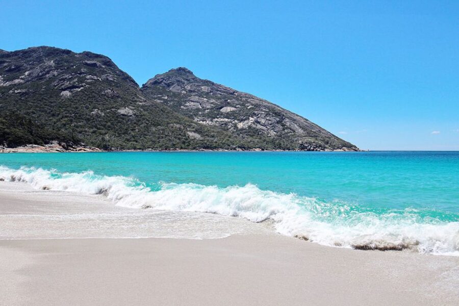 Wineglass Bay & Freycinet National Park Day Trip from Hobart - Lunch at Freycinet Marine Farm
