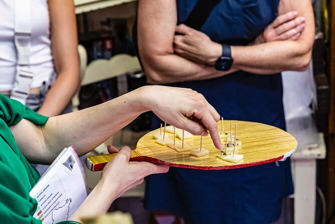 Winner 2025 Florence Sunset Food & Wine Tour by Eating Europe - Fiaschetteria Fantappié brings the strongest local flavor